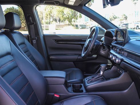 Used 2025 Honda CR-V Sport Touring image 19