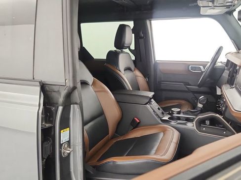 New 2024 Ford Bronco Outer Banks w/ Sasquatch Package AWD/4WD image 33