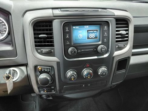 Certified 2018 RAM 1500 Express w/ Express Value Package AWD/4WD image 28