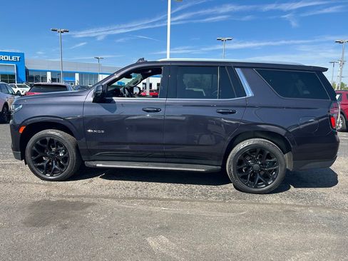 Used 2022 Chevrolet Tahoe LT w/ Luxury Package AWD/4WD image 4