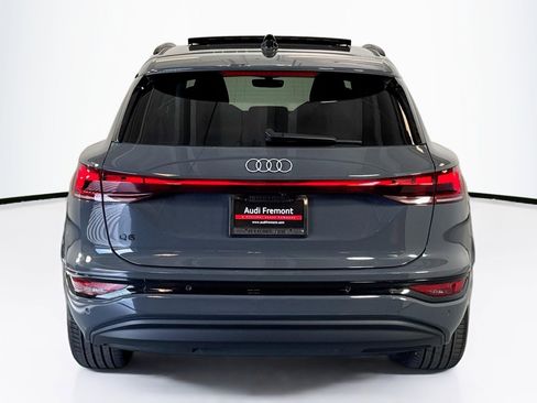 Used 2025 Audi Q6 e-tron Premium Plus image 6