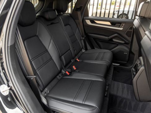 New 2026 Porsche Cayenne S image 42