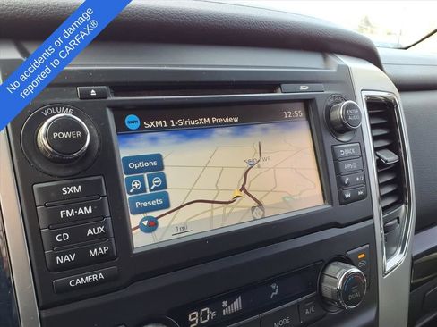 Used 2018 Nissan Titan SV w/ SV Convenience Package image 21