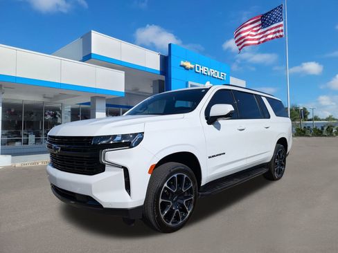 Used 2024 Chevrolet Suburban RST w/ Luxury Package image 8