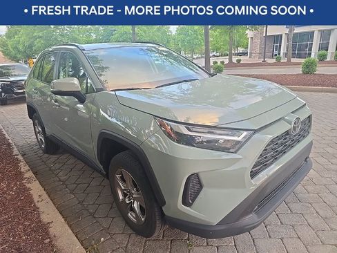 Used 2022 Toyota RAV4 XLE w/ Convenience Package image 1