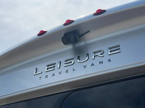 Used 2015 Mercedes-Benz Sprinter 3500 image 10