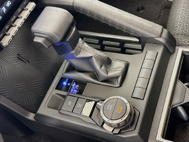 New 2026 Toyota 4Runner SR5 AWD/4WD image 16