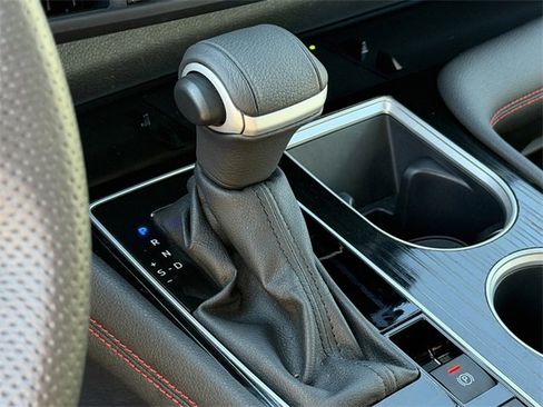 Used 2025 Toyota Sienna XSE image 29