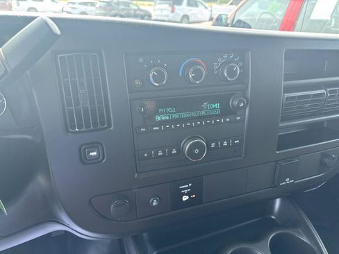 Used 2024 Chevrolet Express 2500 w/ Driver Convenience Package RWD image 21