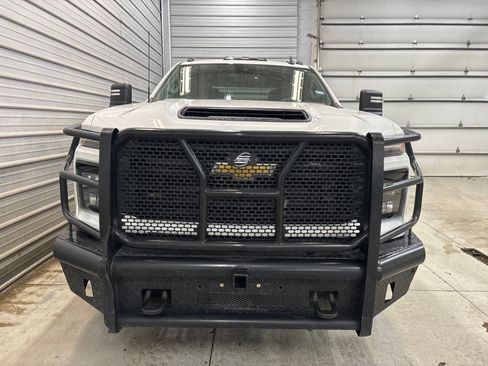 Used 2024 Chevrolet Silverado 3500 W/T w/ WT Convenience Package AWD/4WD image 2