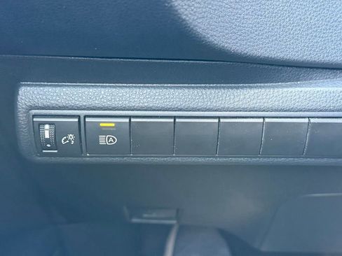 Used 2024 Toyota Corolla LE FWD image 22