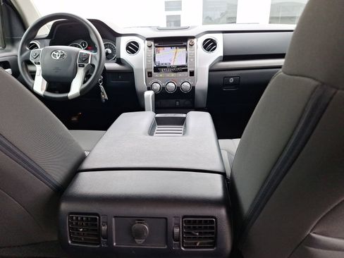 Used 2017 Toyota Tundra SR5 w/ SR5 Upgrade Package image 35