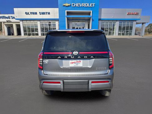 Used 2025 Nissan Armada Platinum Reserve image 8