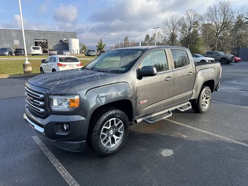 Used 2016 GMC Canyon SLE w/ All Terrain Package image 4