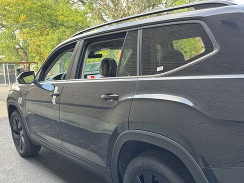 New 2026 Volkswagen Atlas SE AWD/4WD image 16