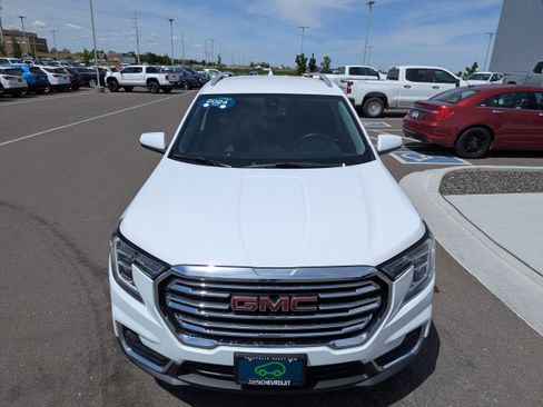 Certified 2024 GMC Terrain SLT AWD/4WD image 6