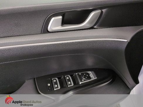 Used 2021 Kia K5 LX image 12