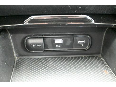 Used 2023 Kia Sportage LX image 39