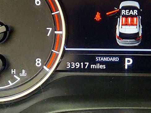 Used 2025 Nissan Rogue SV FWD image 15