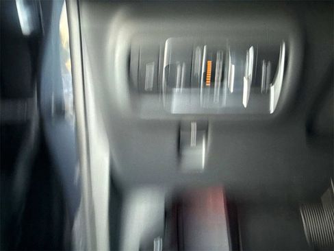 Used 2024 Lincoln Nautilus Premier w/ Jet Appearance Package image 30