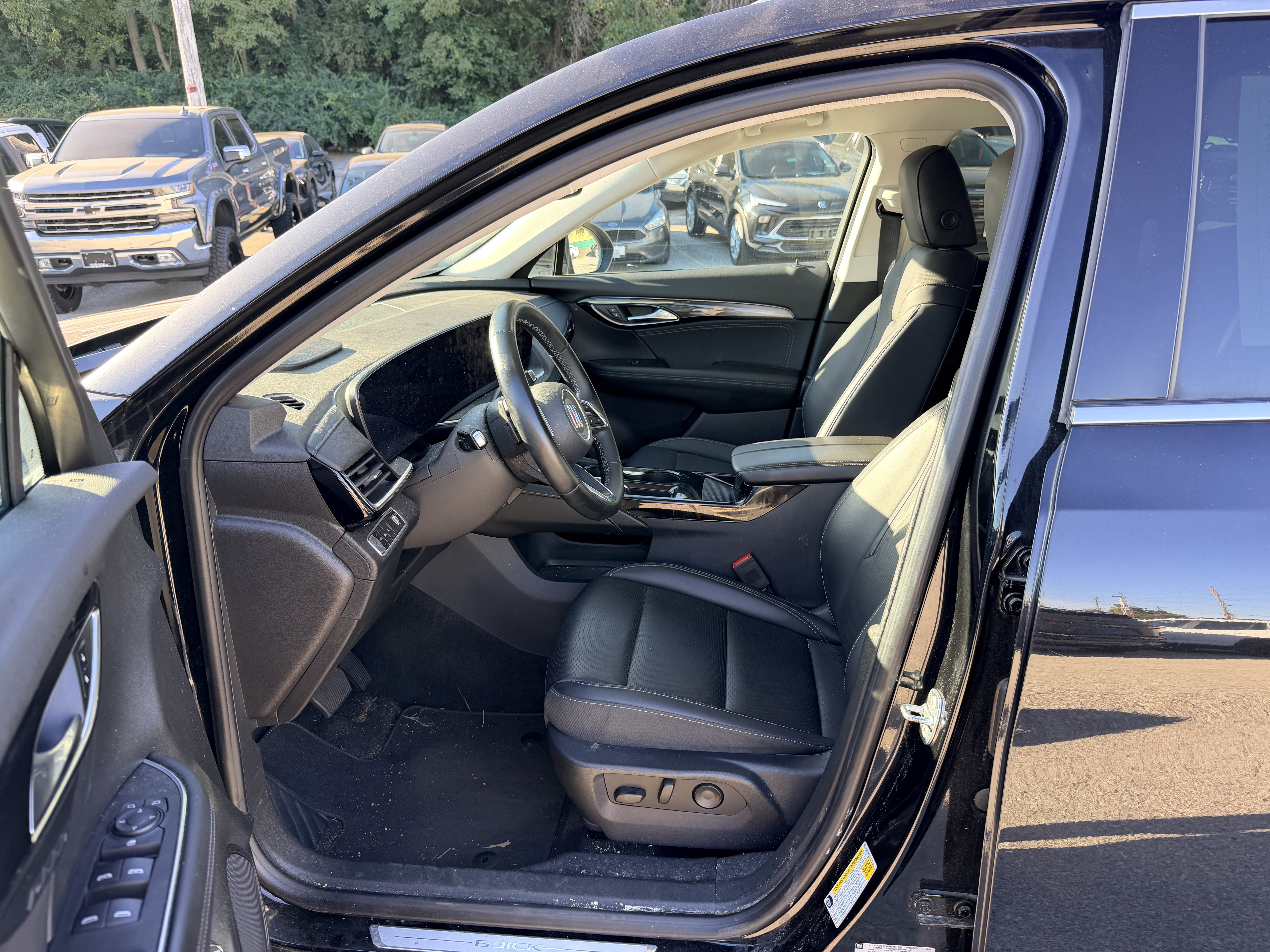 Used 2024 Buick Envision Preferred AWD/4WD image 13