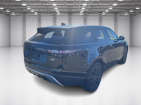 Used 2019 Land Rover Range Rover Velar R-Dynamic SE image 5