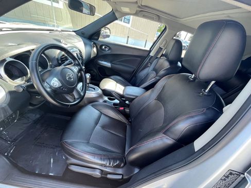 Used 2011 Nissan Juke SL w/ Chrome Pkg FWD image 10
