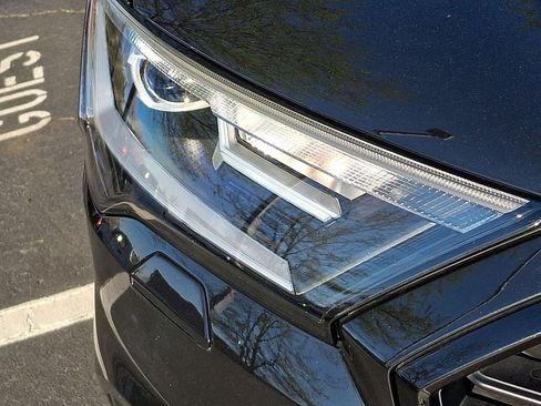 Used 2023 Audi Q7 Premium Plus w/ Premium Plus Package image 9