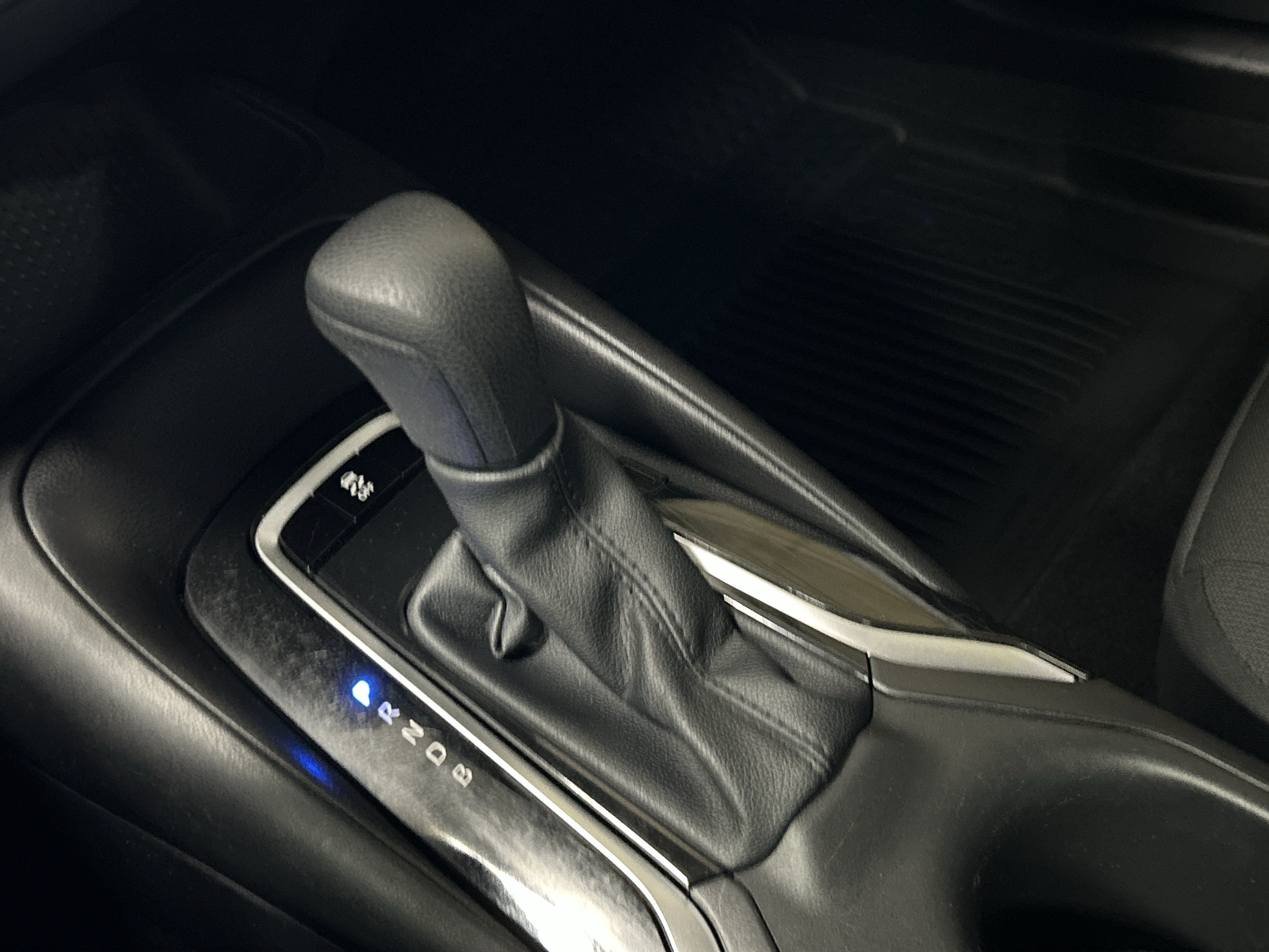 Used 2025 Toyota Corolla LE FWD image 26