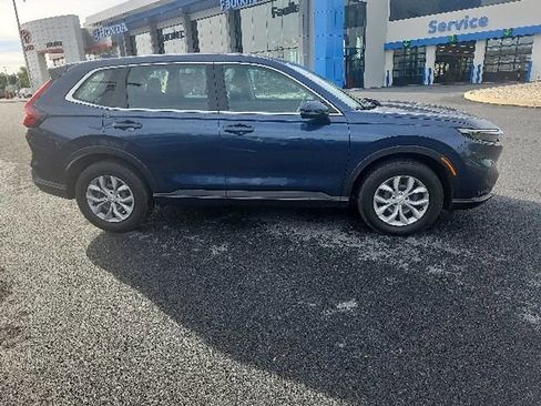 Used 2024 Honda CR-V LX image 2