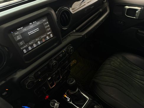 Used 2022 Jeep Wrangler Unlimited Sport AWD/4WD image 18