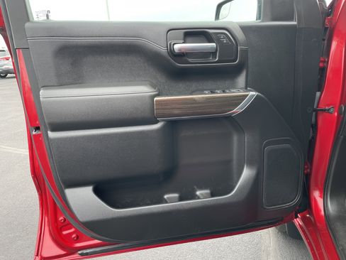 Used 2021 Chevrolet Silverado 1500 RST image 19