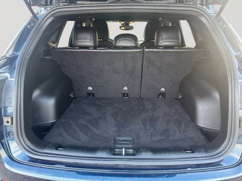 Used 2024 Jeep Compass Latitude image 19