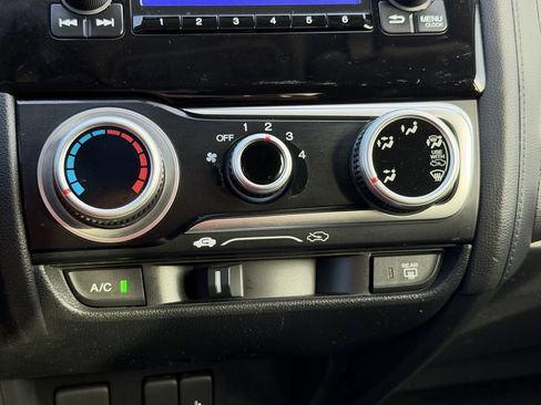 Used 2016 Honda Fit LX image 22