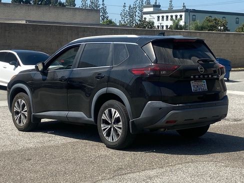 Used 2023 Nissan Rogue SV w/ SV Premium B Package FWD image 4