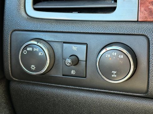 Used 2008 Chevrolet Silverado 2500 LTZ w/ Suspension Package, Off-Road image 25