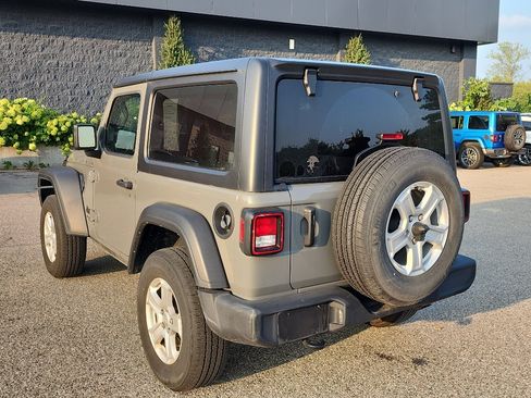 Used 2021 Jeep Wrangler Sport AWD/4WD image 5
