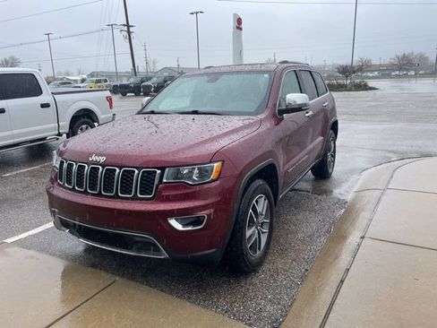 Used 2022 Jeep Grand Cherokee Limited image 4