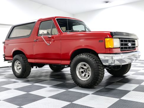 Used 1989 Ford Bronco image 1