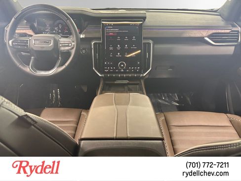 Used 2026 GMC Acadia Denali Ultimate w/ LPO, Floor Liner Package AWD/4WD image 12