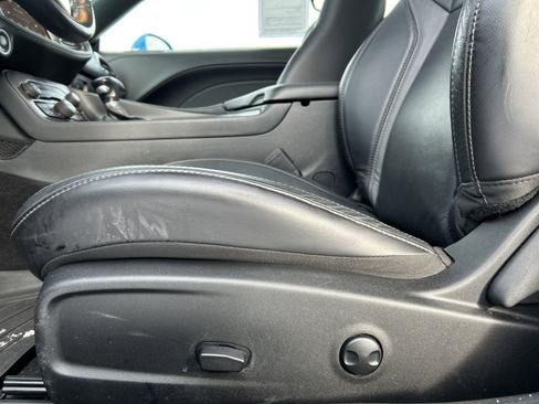 Used 2023 Dodge Challenger SXT w/ Plus Package image 13