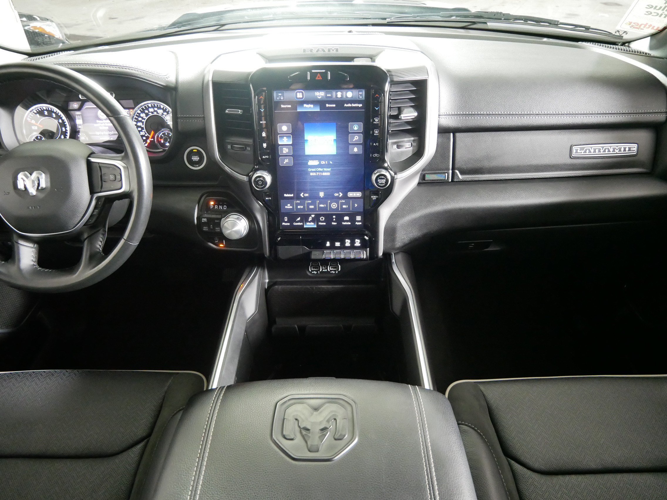 Used 2023 RAM 1500 Laramie AWD/4WD image 10