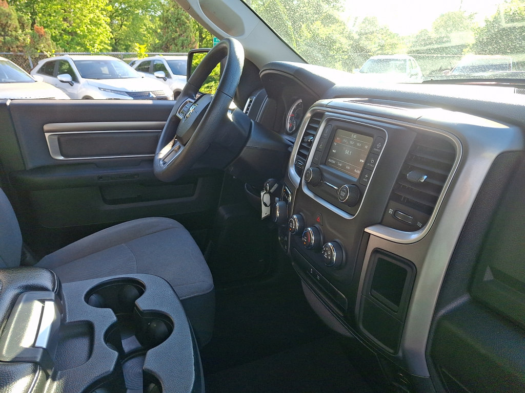 Used 2024 RAM 1500 Classic SLT AWD/4WD image 12