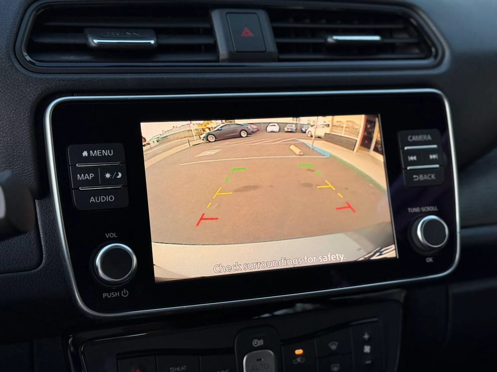 Used 2021 Nissan Leaf SV FWD image 21