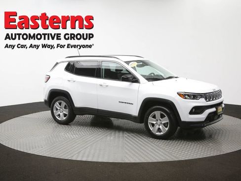 Used 2022 Jeep Compass Latitude w/ Convenience Group AWD/4WD image 47