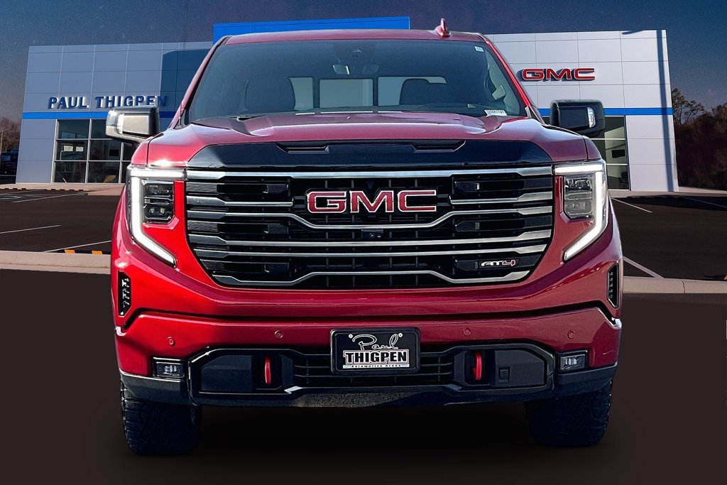 Used 2025 GMC Sierra 1500 AT4 w/ AT4 Premium Package AWD/4WD image 2