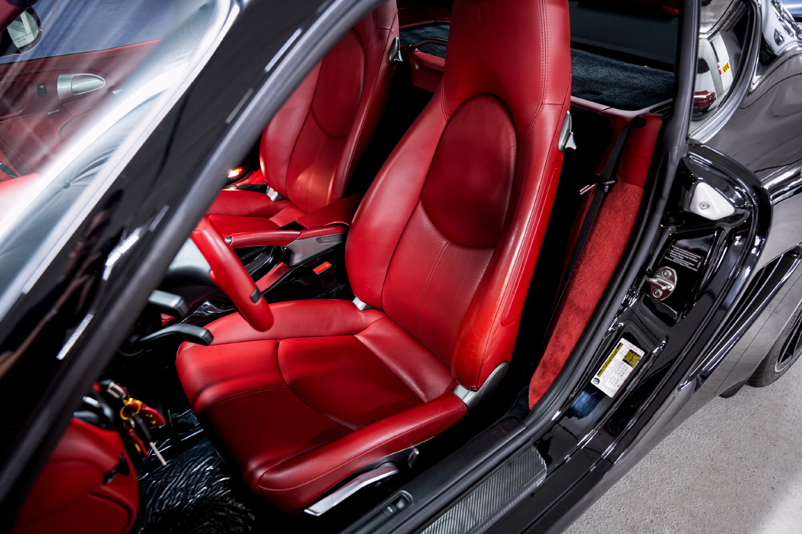 Used 2011 Porsche Cayman S RWD image 19