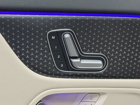 Certified 2025 Mercedes-Benz GLA 250 image 20