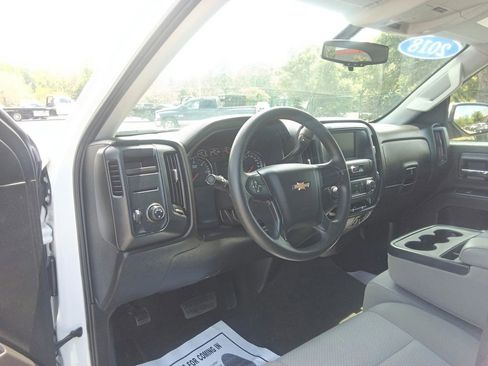 Used 2018 Chevrolet Silverado 1500 Custom w/ Custom Value Package RWD image 19
