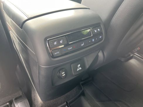 Used 2025 Hyundai Palisade Calligraphy AWD/4WD image 32